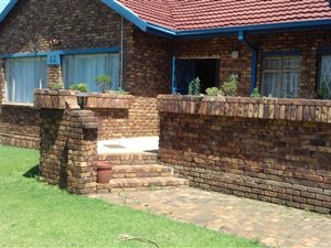 3 Bed House in Dennesig