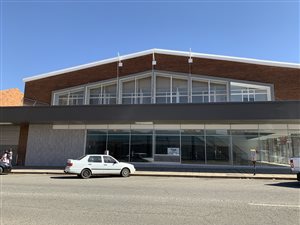 1070 m² Office Space in Klerksdorp
