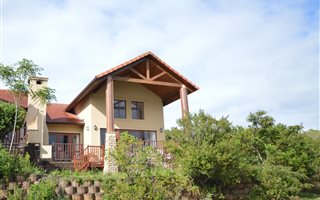 3 Bedroom House in Pezula Golf Estate