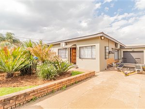 2 Bed House in Roseville
