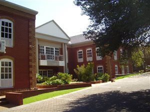 3800 m² Office Space in Bryanston