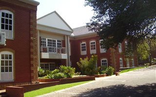 3800 m² Office Space in Bryanston