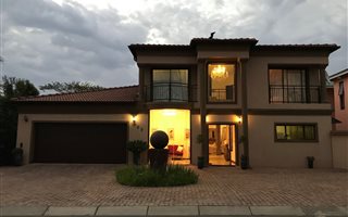 4 Bedroom House in Honeydew Manor