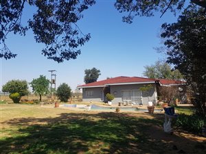 42.8 ha Farm in Withok Estates