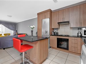 2 Bed Apartment in Ruimsig