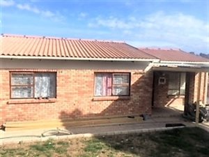 3 Bedroom House in Scheepers Heights