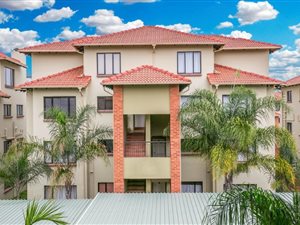 3 Bedroom Apartment in Sunninghill