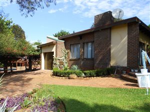 3 Bed House in Val de Grace