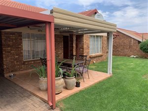 3 Bed Simplex in Highveld
