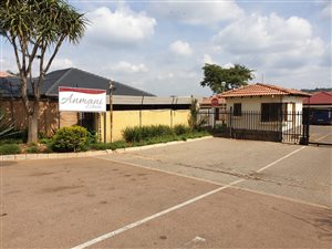 400 m² Land available in Willow Park Manor