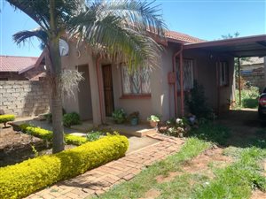 2 Bed House in Mahube Valley