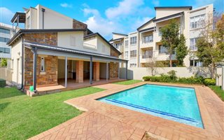 1 Bedroom Apartment in Parktown North