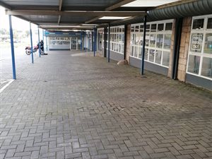 700 m² Commercial space in Kempton Park CBD