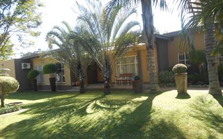 4 Bedroom House in Welgelegen