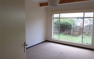 3 Bedroom Townhouse in Die Bult