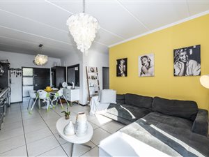 2 Bed Apartment in Glenvista