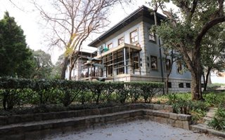 1550 m² Office Space in Houghton Estate