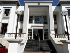 300 m² Office Space in Sandown
