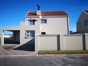 4 Bed House in Franskraal