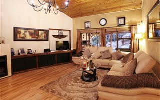 4 Bedroom House in Door de Kraal