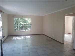 2 Bed Garden Cottage in Bryanston West