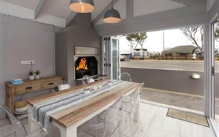 4 Bedroom House in Hartenbos