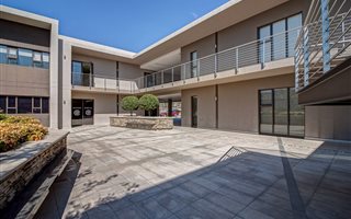 180 m² Office Space in Broadacres