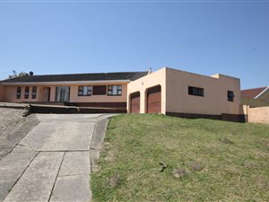 3 Bed House in Amalinda