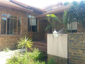 5 Bed House in Gholfsig