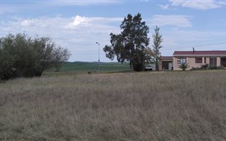 991 m² Land available in Riviersonderend