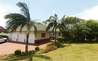 5 Bedroom House in Mt Edgecombe Estate 1 & 2