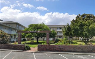 2 Bedroom Apartment in Pinelands