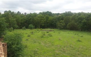 1 ha Land available in Kameeldrift East