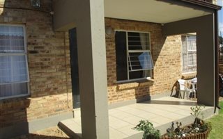 2 Bedroom Apartment in Honeydew