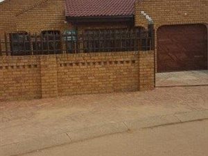 2 Bed House in Kwa Thema