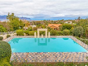 4 Bedroom House in Spanish Farm