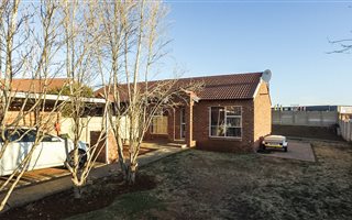 2 Bedroom Townhouse in Fleurdal