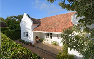 4 Bedroom House in Kenilworth Upper