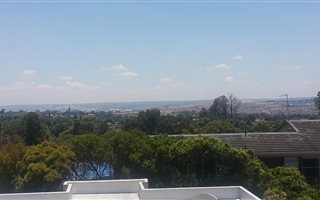 2 Bedroom Flat in Glenhazel