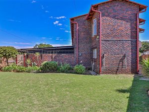 2 Bed Townhouse in Witpoortjie