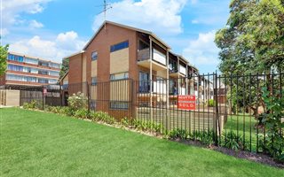 2 Bedroom Apartment in Kew