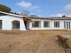 4 Bed House in Montgomery Park