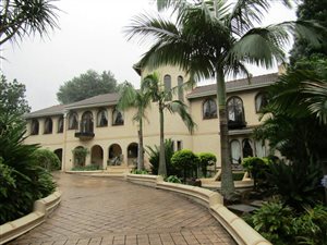 4 Bed House in Montrose