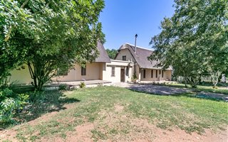 8565 m² Farm in Glen Austin