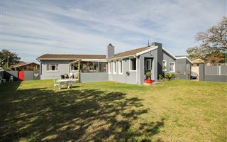 3 Bedroom House in Sunridge Park