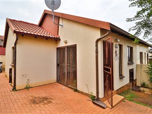2 Bed House in Lotus Gardens
