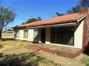 3 Bed House in East Lynne