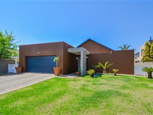 3 Bed House in Hazeldean (Silverlakes Surroundings)