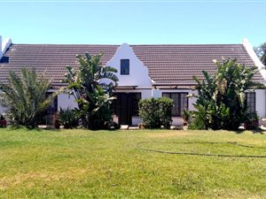 15 Bed House in Schaap Kraal