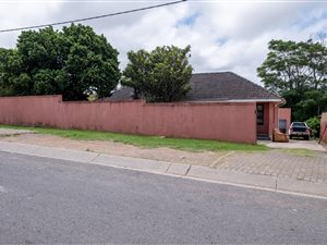 4 Bed House in Amalinda